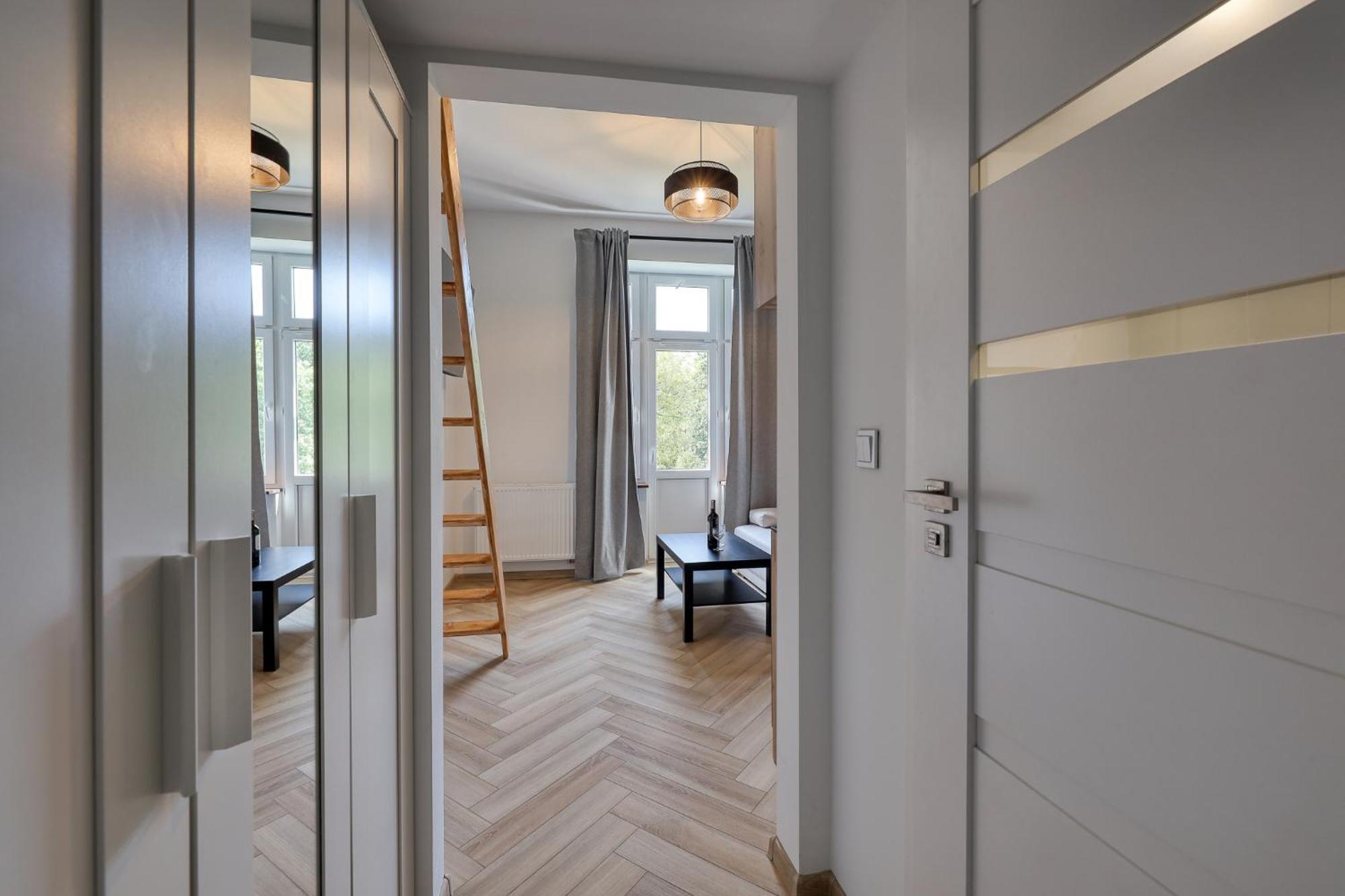 Industrial Apartment Варшава Экстерьер фото
